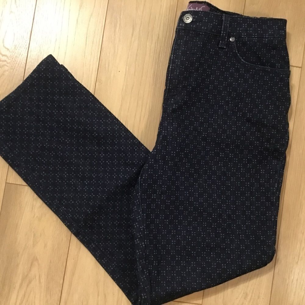 NWOT Gloria Vanderbilt Sz 8S Amanda Style 5 Pocket Jeans w/White Dots.